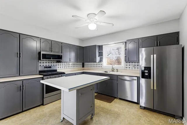 $178,800 | 107 Linwood Drive, Collinsville, IL 62234