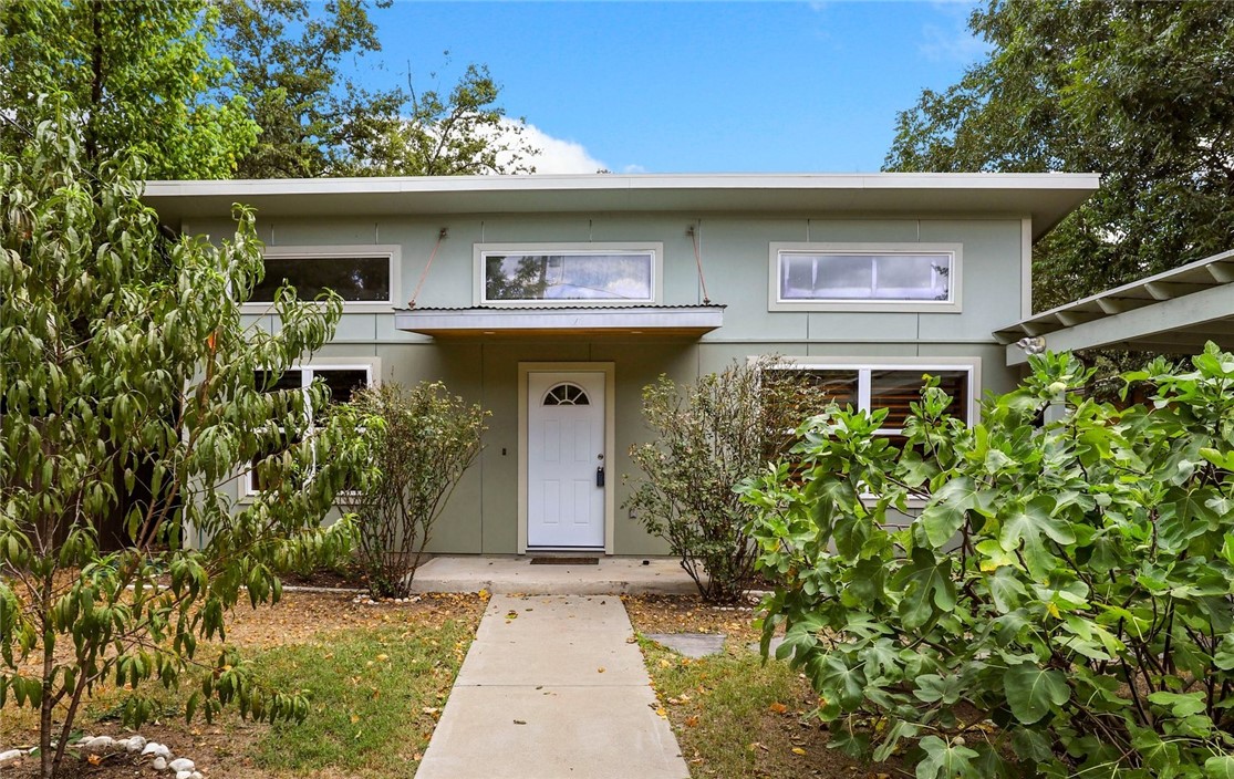 1113 Omega Avenue Austin, TX 78721 - Photo 1 of 1