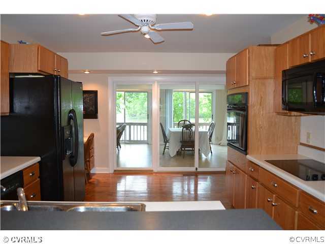 174 Trices Lake Road Columbia, VA 23038 - Photo 4 of 12 Kitchen