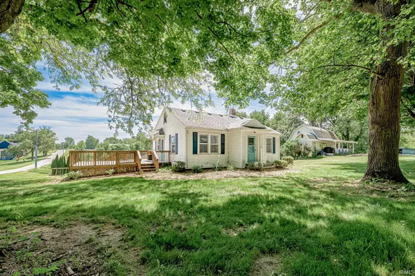 $219,900 | 9100 East 500 South, Wolcottville, IN 46795