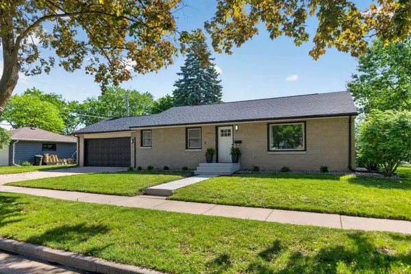 $315,000 | 2206 North McDonald Street, Appleton, WI 54911