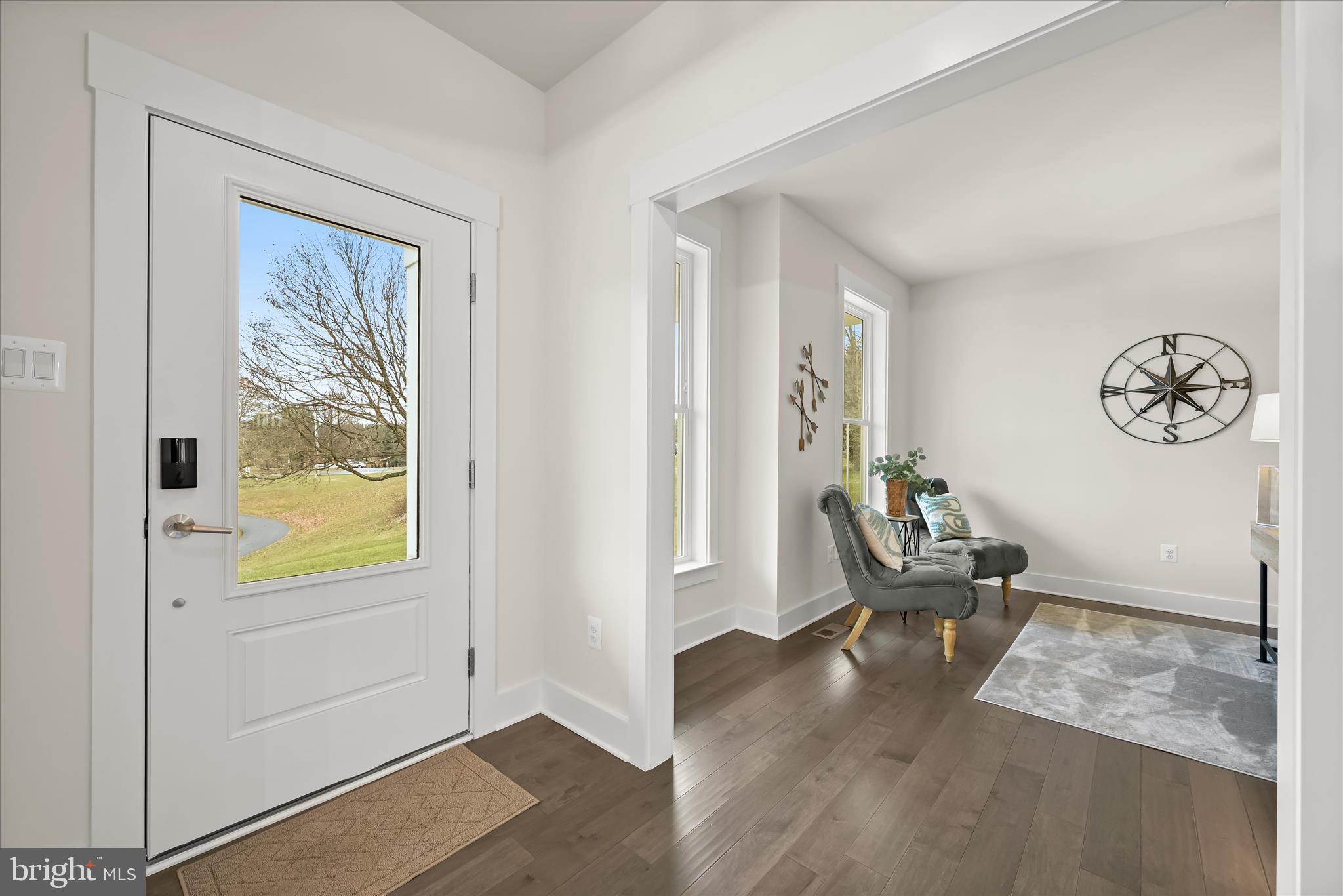 618 A Deer Park Road Westminster, MD 21157 - Photo 4 of 57 Foyer