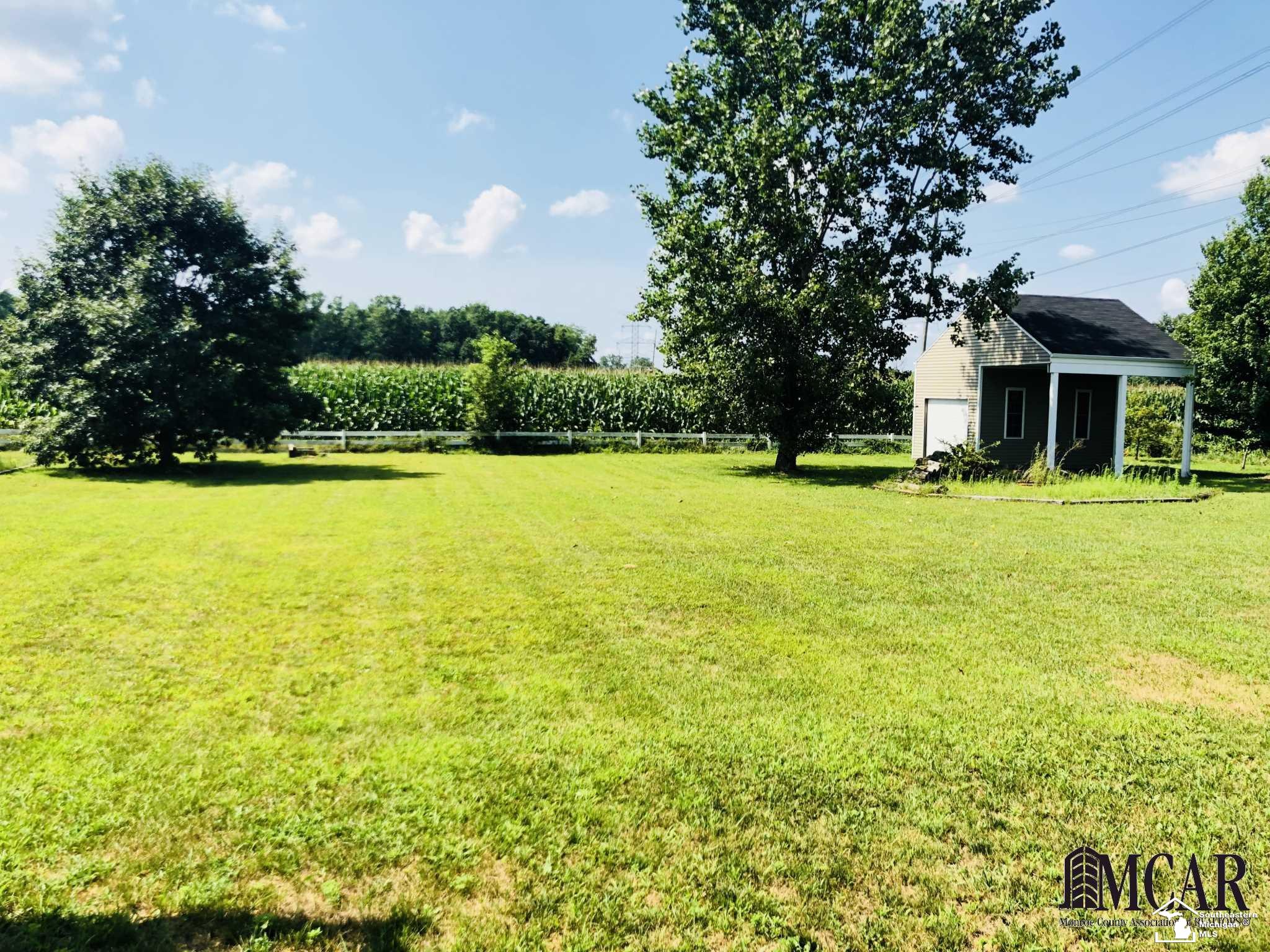 13250 Dixon Road Dundee, MI 48131 - Photo 5 of 19 Gallery Image 5