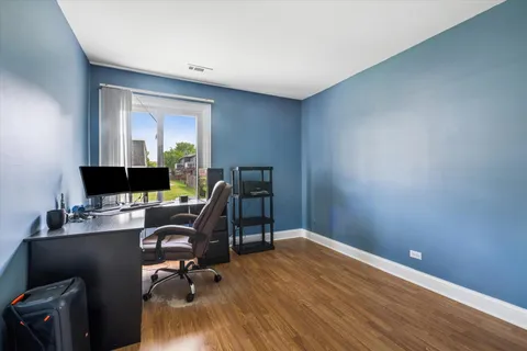 $225,000 | 4607 Kings Walk Drive, Unit 1B, Rolling Meadows, IL 60008