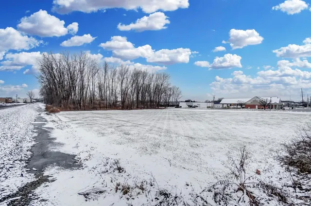 $3,060,000 | 397 West 250 North, Warsaw, IN 46582