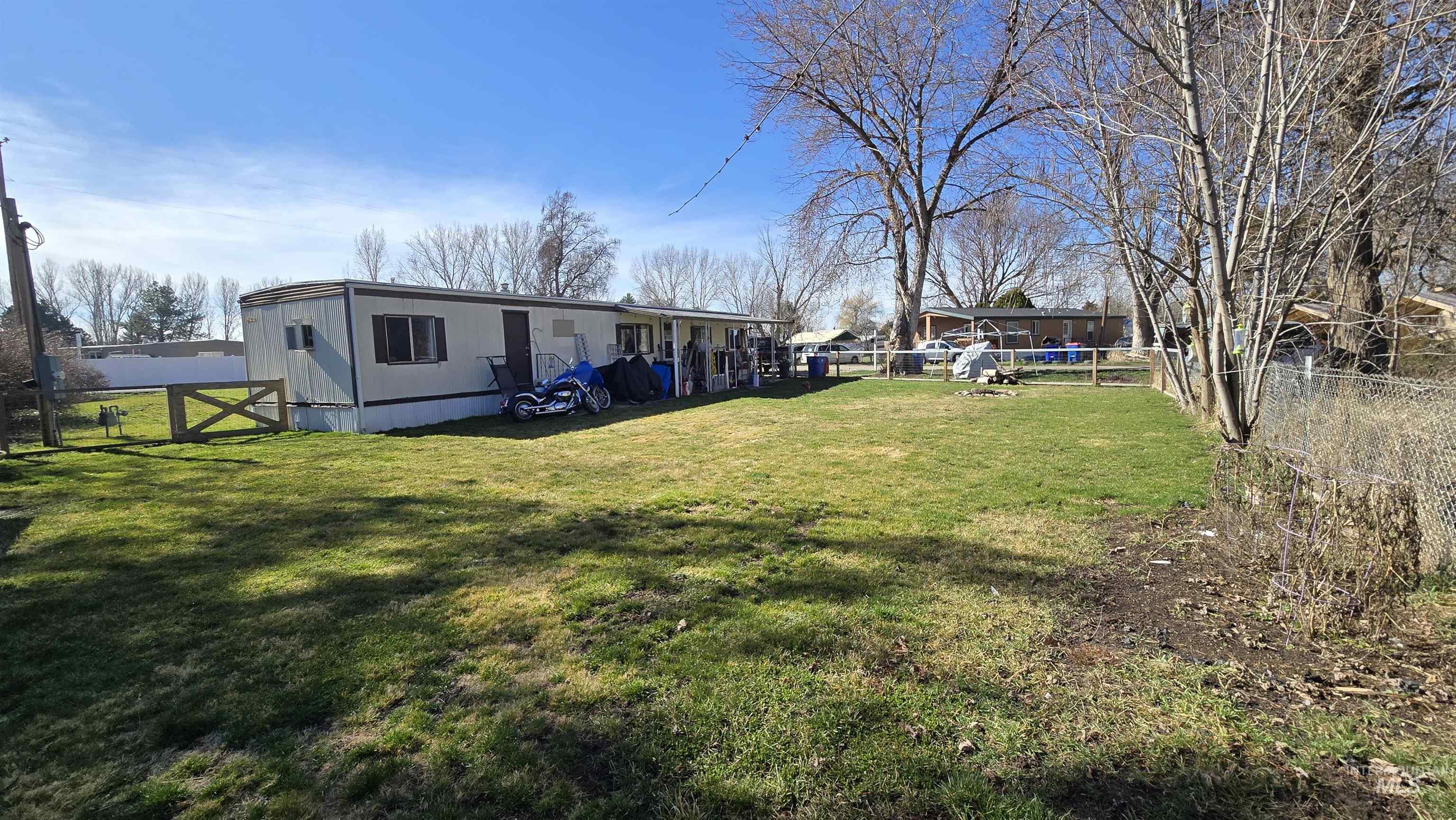 798 Dolson Lane Eagle, ID 83616 - Photo 27 of 33 View of fenced backyard