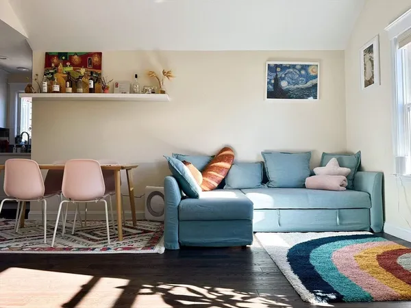 $3,800 | 7 Russell Road, Unit 3, Somerville, MA 02144
