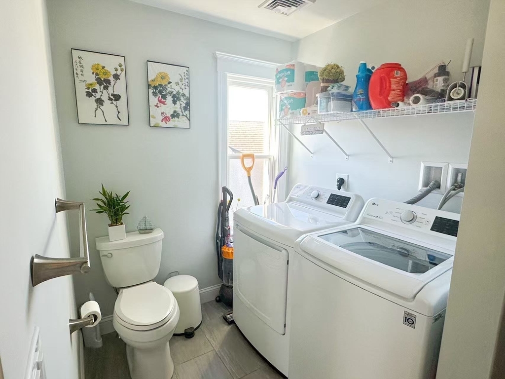 7 Russell Road, Unit 3 Somerville, MA 02144 - Photo 2 of 11