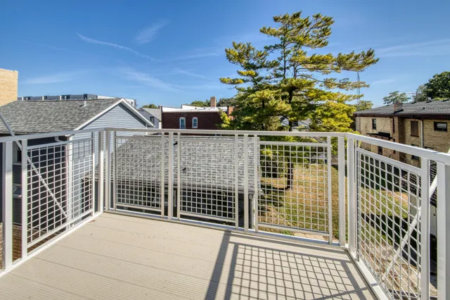 $1,765 | 5945 6th Avenue, Unit 116, Kenosha, WI 53140