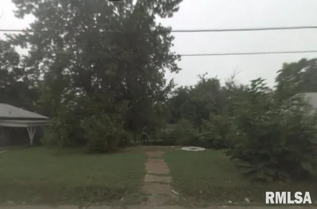 $5,000 | 2501 Casey Avenue, Mount Vernon, IL 62864