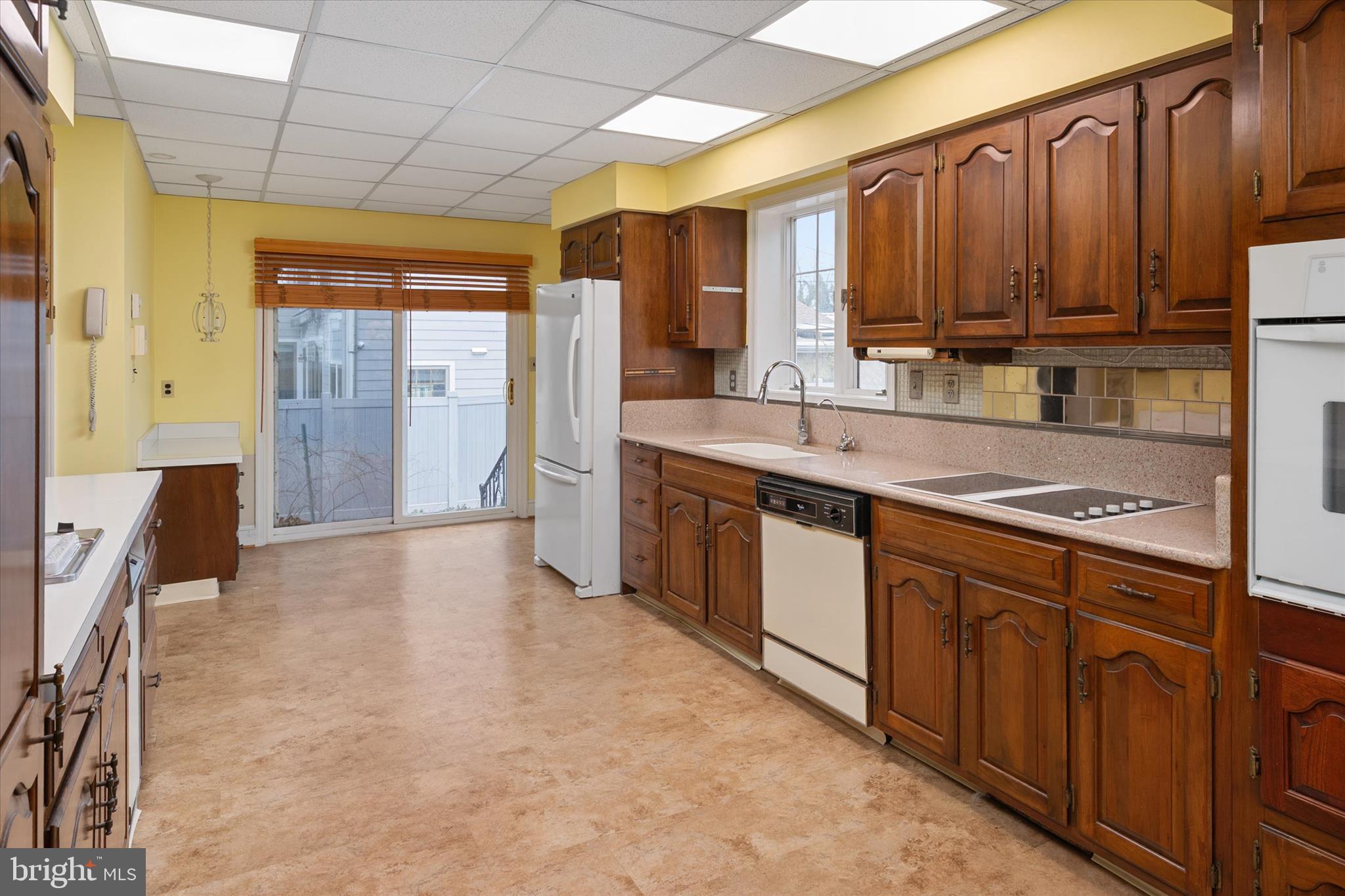 20 Granada Road Pasadena, MD 21122 - Photo 8 of 56