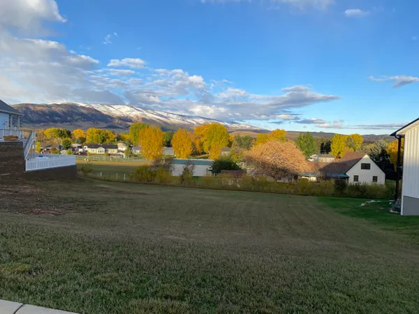 $85,000 | 5 Black Mountain Drive, Dayton, WY 82836