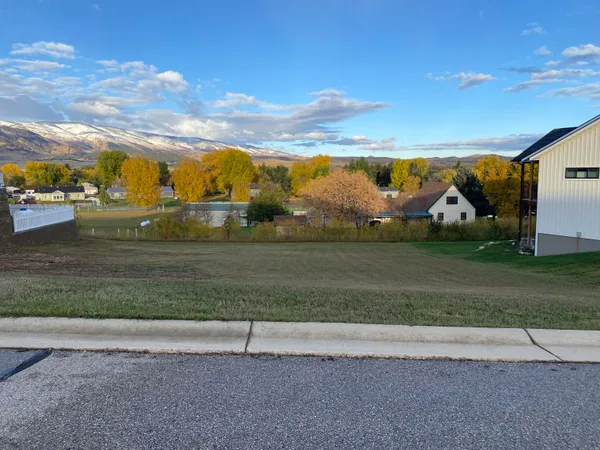 $85,000 | 5 Black Mountain Drive, Dayton, WY 82836