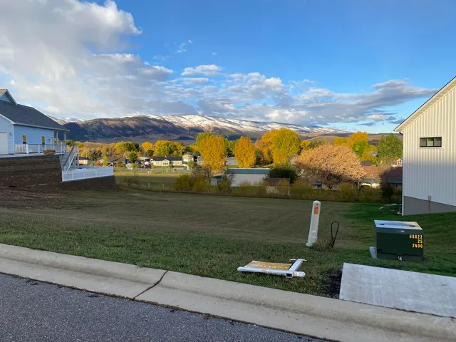 $85,000 | 5 Black Mountain Drive, Dayton, WY 82836