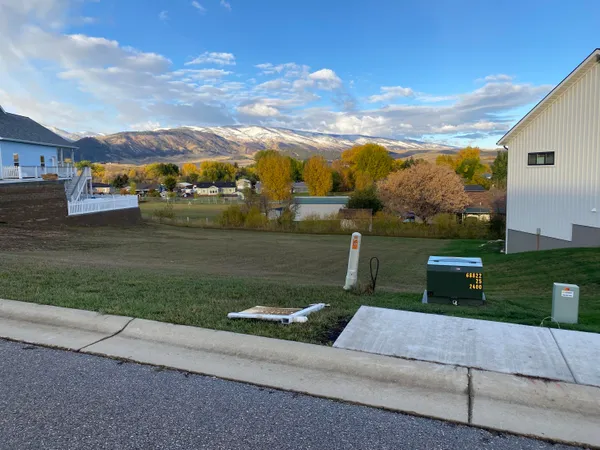 $85,000 | 5 Black Mountain Drive, Dayton, WY 82836