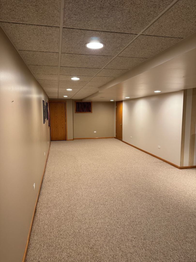 1397 O'Connell Circle New Lenox, IL 60451 - Photo 22 of 23 a view of empty room