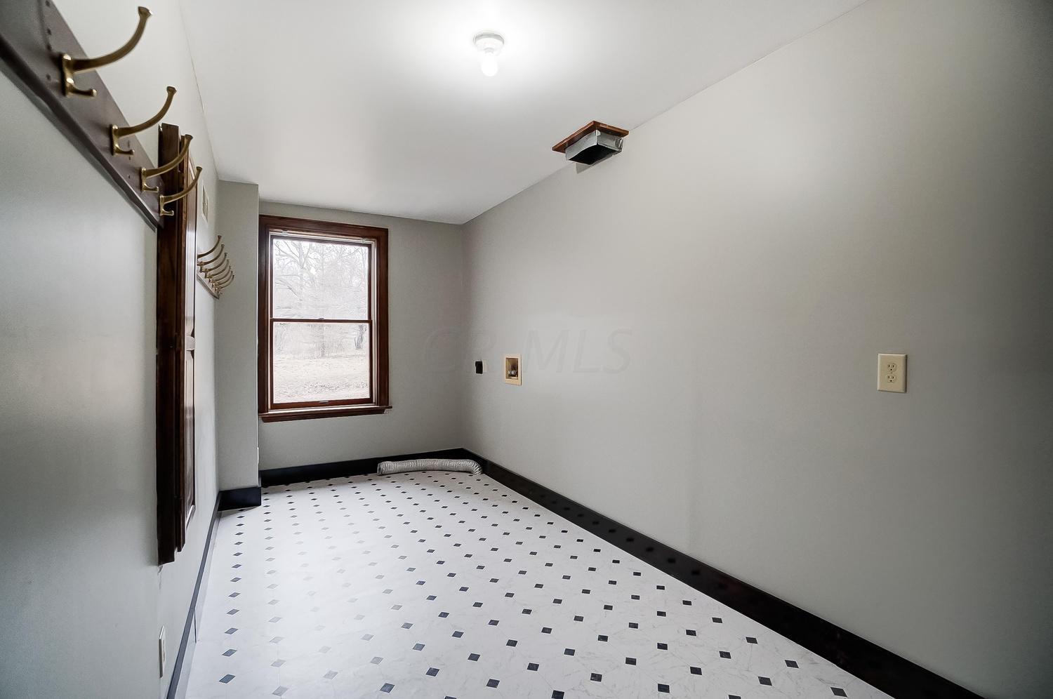 755 Pollock Road Delaware, OH 43015 - Photo 37 of 90 Gallery Image 37