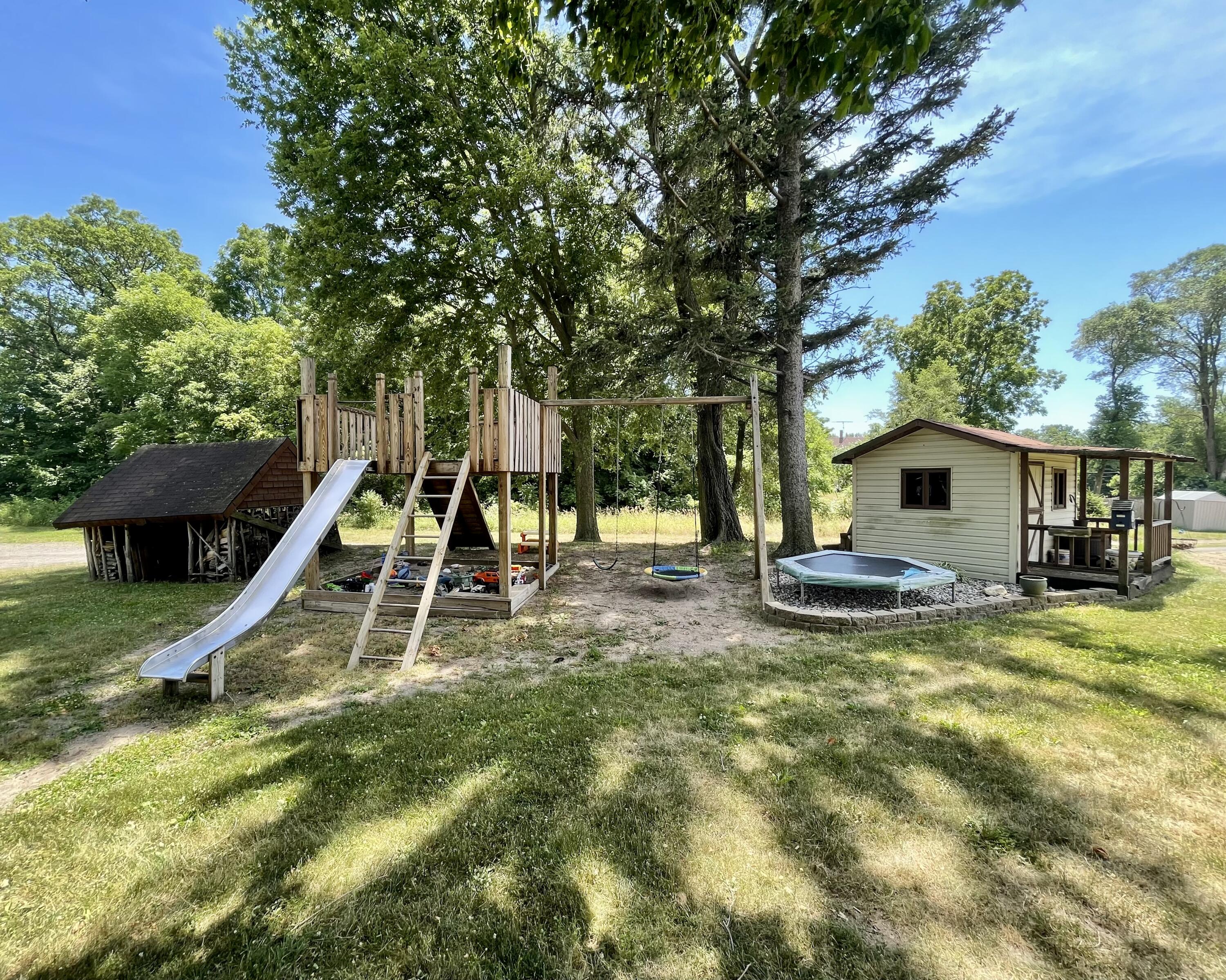 207 North Batavia Road Coldwater, MI 49036 - Photo 18 of 32 CE45E2D6-2BE5-4BE2-A170-9E4505D8E653