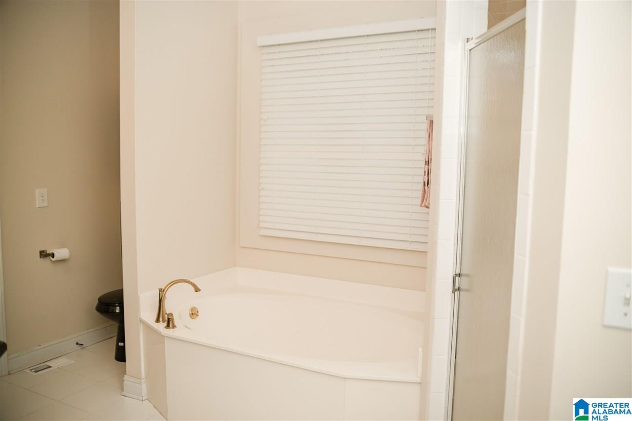 102 Edgewood Circle Oneonta, AL 35121 - Photo 21 of 36