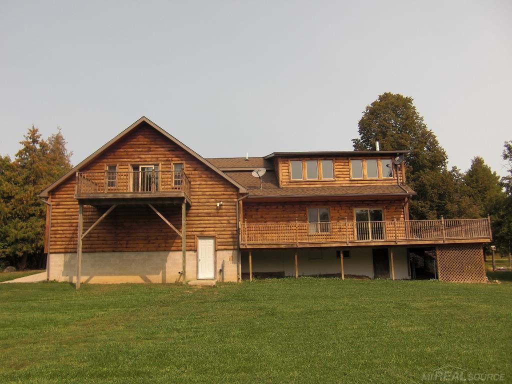 6230 Deckerville Road Deckerville, MI 48427 - Photo 17 of 31 31331044-16.JPG