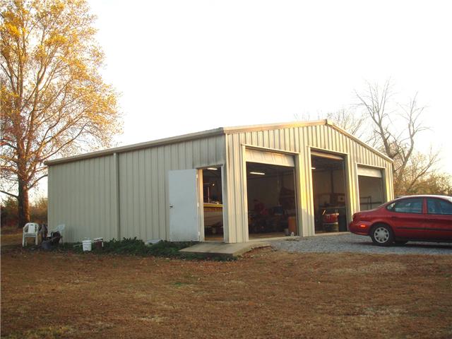 805 Chestnut Grove Road Pulaski, TN 38478 - Photo 1 of 20 3-BAY AND SIDE ENTRANCE, ELECTRICITY AND FLOOR DRAIN