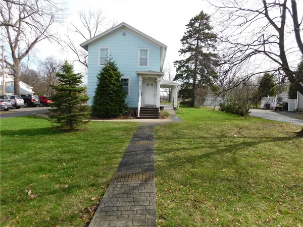 $2,600 | 321 North Main Street, Canandaigua City, NY 14424