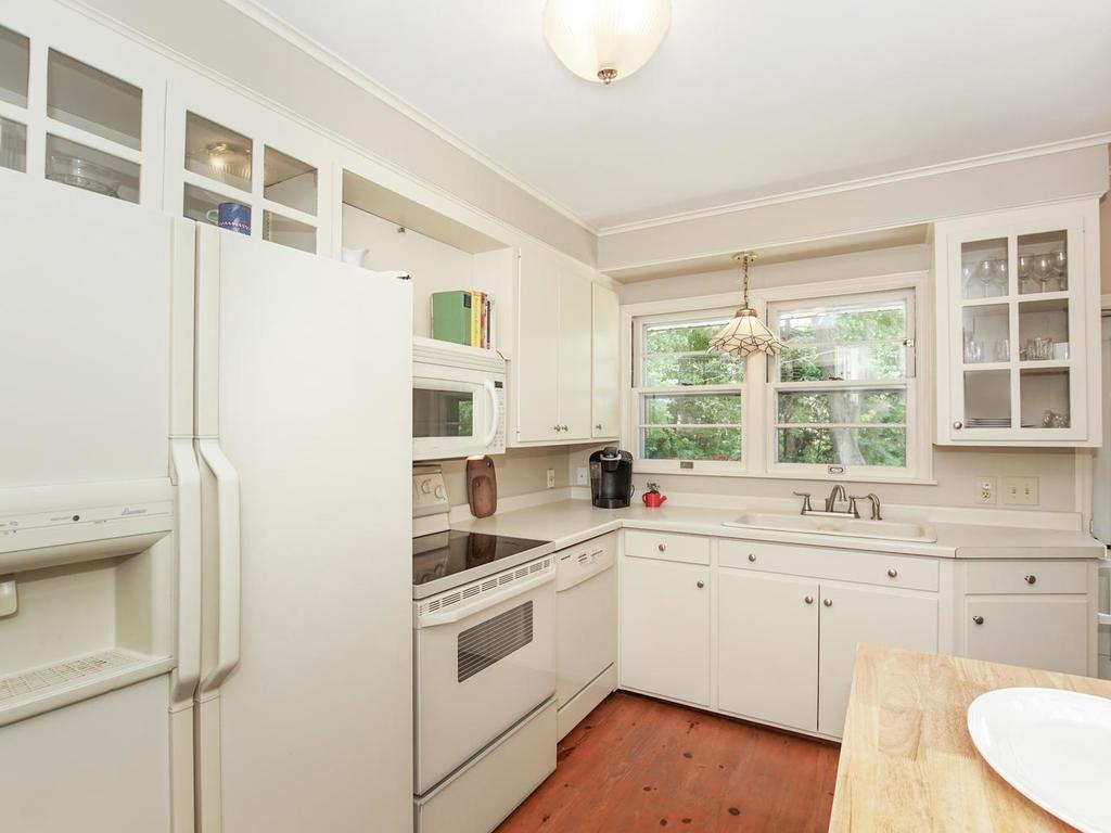 309 Wayside Road West Hopkins, MN 55343 - Photo 9 of 26 Gallery Image 9