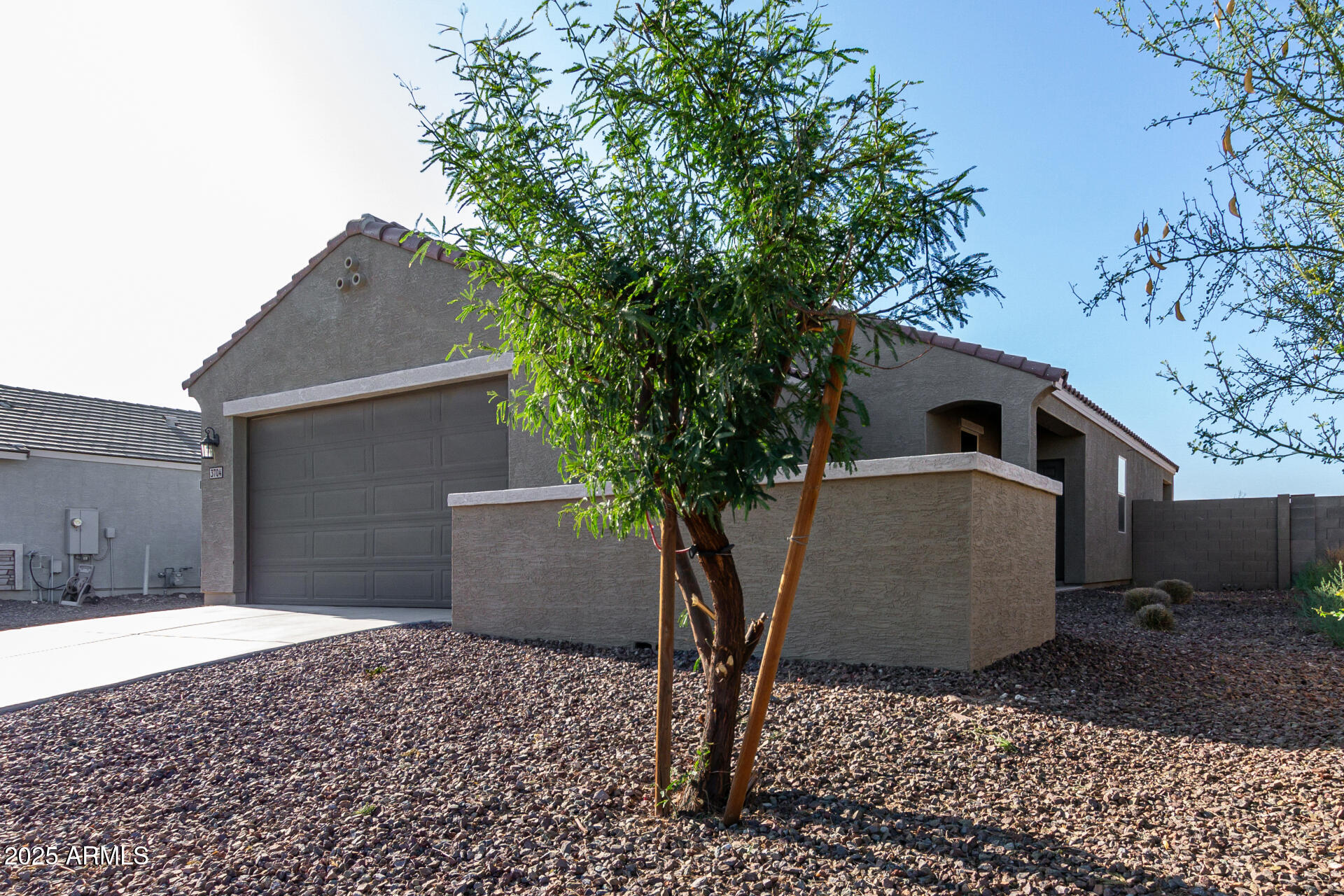 3704 East Haflinger Road San Tan Valley, AZ 85140 - Photo 2 of 38 04 - Haflinger