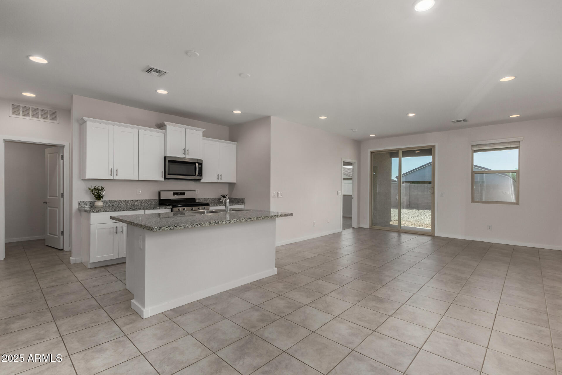 3704 East Haflinger Road San Tan Valley, AZ 85140 - Photo 4 of 38 13 - Haflinger