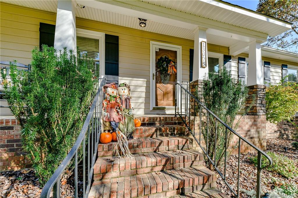 13075 Old Camden Road Midland, NC 28107 - Photo 4 of 36 Gallery Image 4