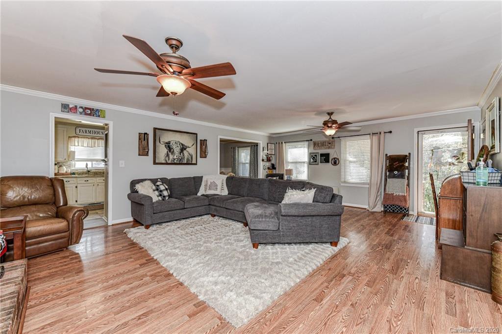 13075 Old Camden Road Midland, NC 28107 - Photo 6 of 36 Gallery Image 6