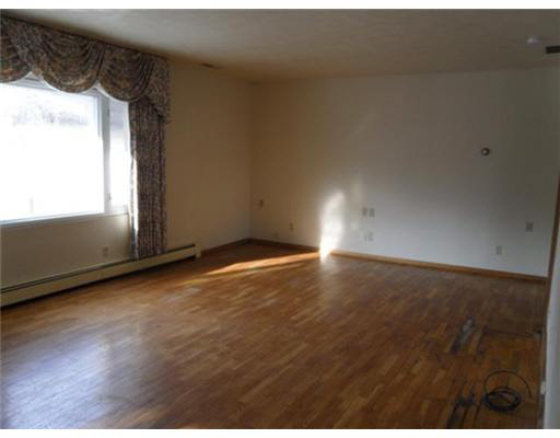 59695 Clover Road Mishawaka, IN 46544 - Photo 3 of 7