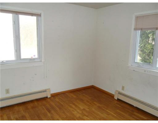 59695 Clover Road Mishawaka, IN 46544 - Photo 4 of 7