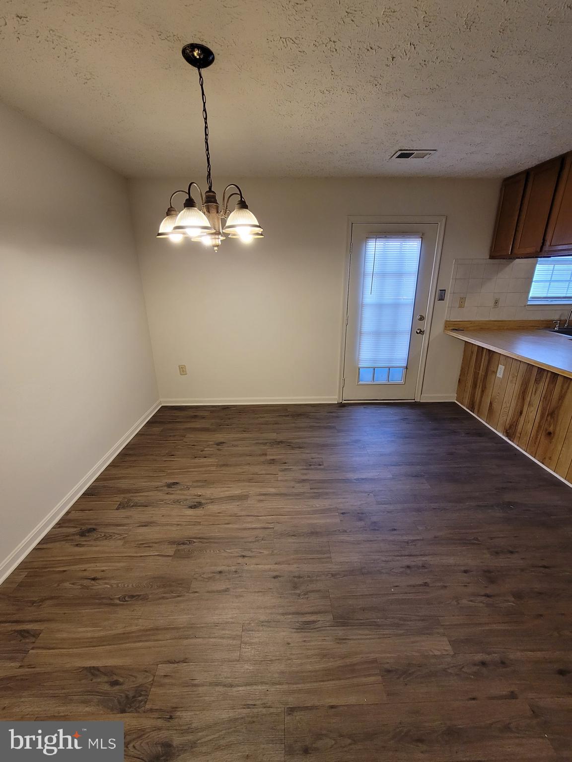 6037 Red Wolf Place Waldorf, MD 20603 - Photo 5 of 24 Kitchen Eat In Area/Dining Room