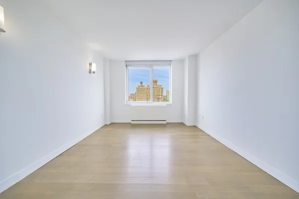 $7,250 | 200 East 11th Street, Unit 1201 | East Village