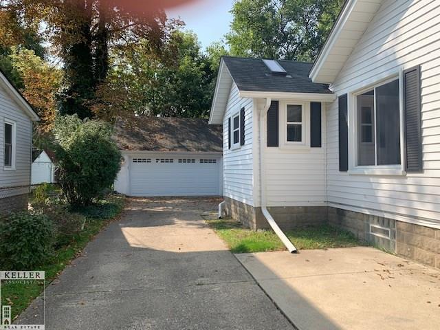 97 Muir Road Grosse Pointe Farms, MI 48236 - Photo 4 of 34
