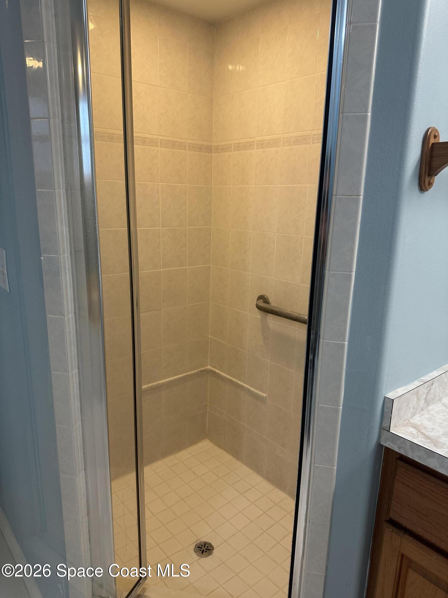 632 Bayfront Terrace Sebastian, FL 32958 - Photo 19 of 24 Primary Bath