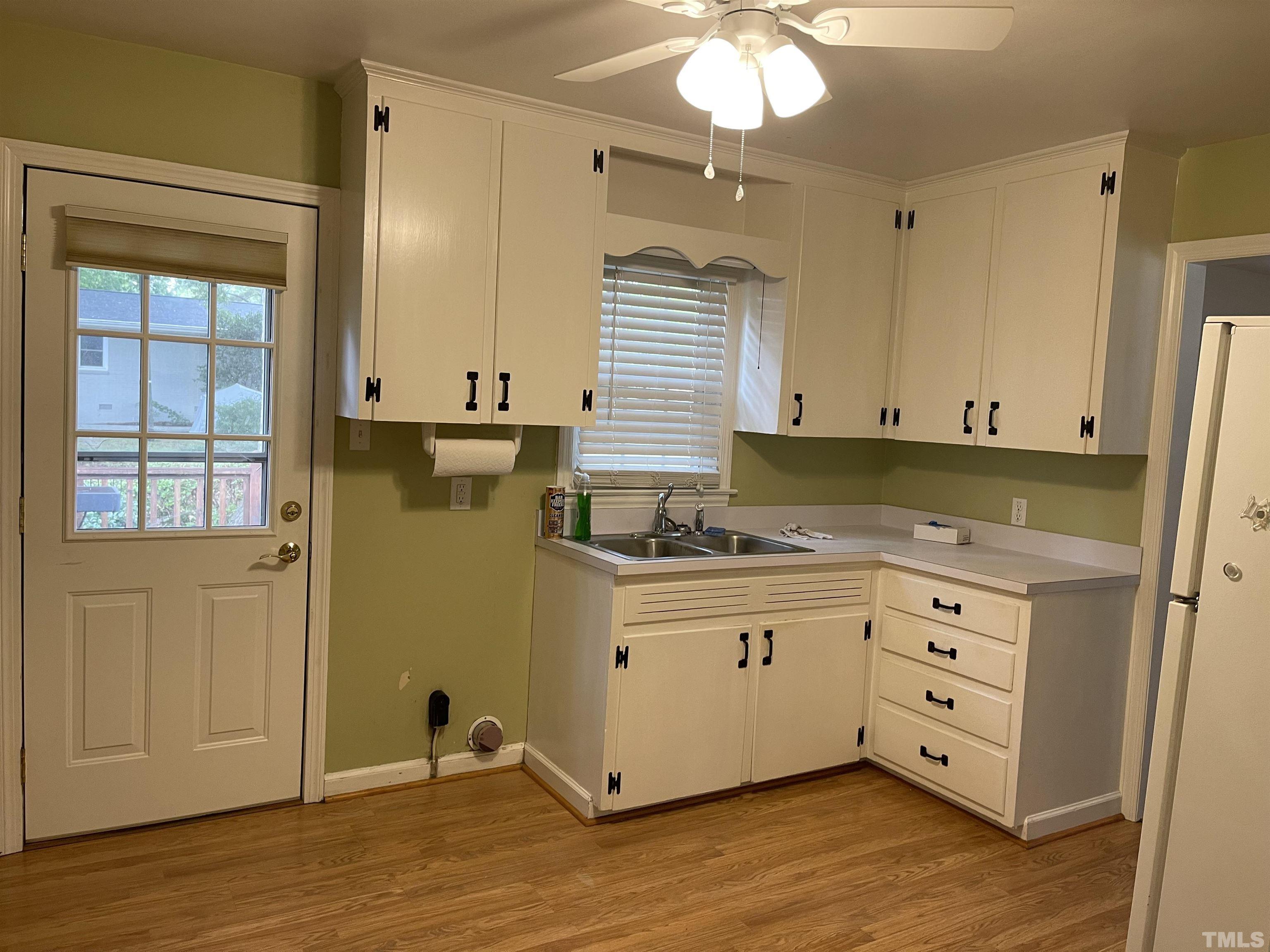 900 Aversboro Road Garner, NC 27529 - Photo 4 of 29 Gallery Image 4
