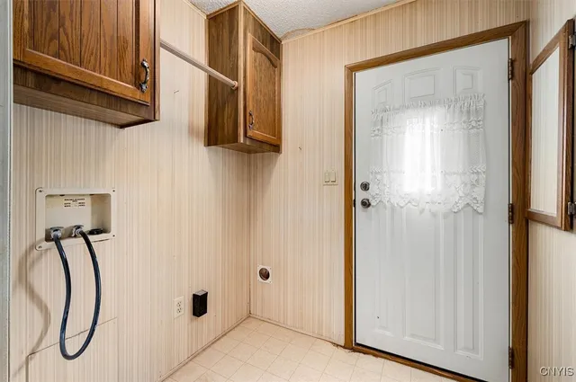 $74,000 | 144 Anthony Lane, New Hartford, NY 13323