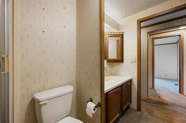 $74,000 | 144 Anthony Lane, New Hartford, NY 13323