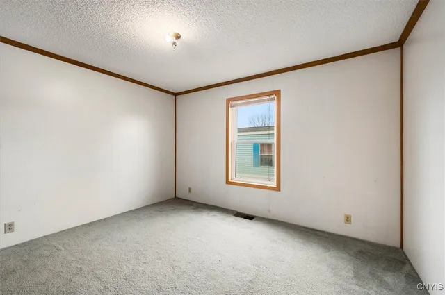 $74,000 | 144 Anthony Lane, New Hartford, NY 13323