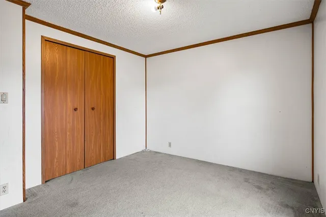 $74,000 | 144 Anthony Lane, New Hartford, NY 13323