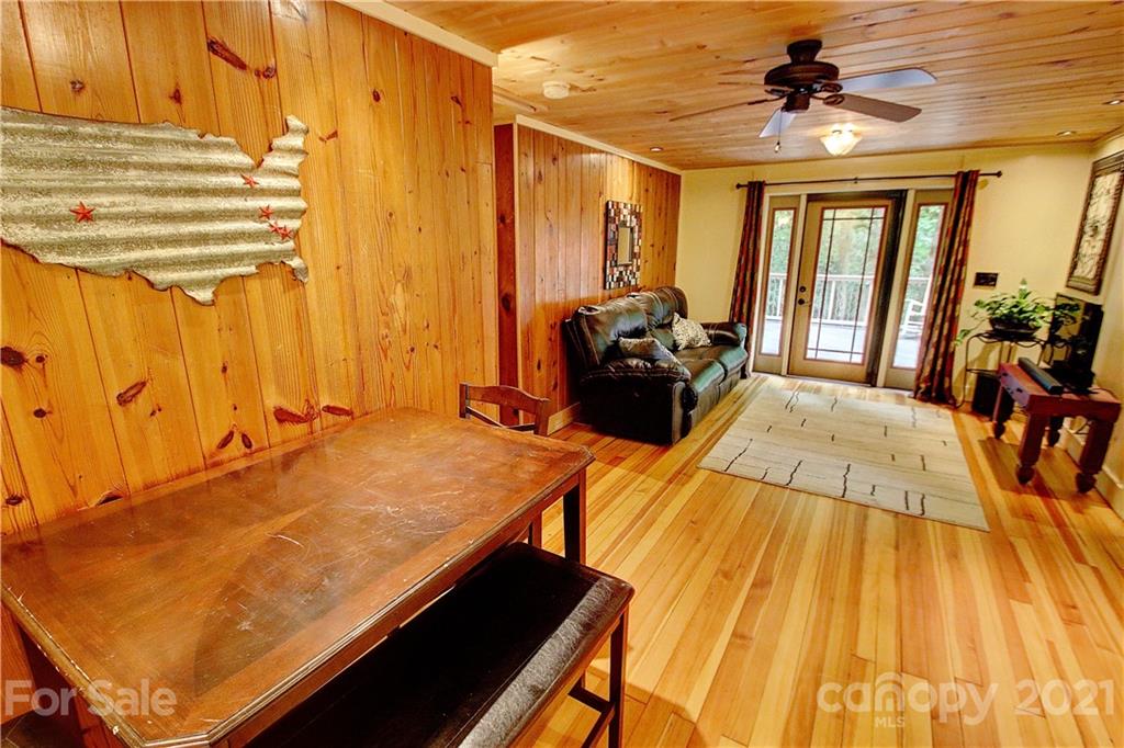 760 Cabin Flats Road Sylva, NC 28779 - Photo 12 of 47 Gallery Image 12