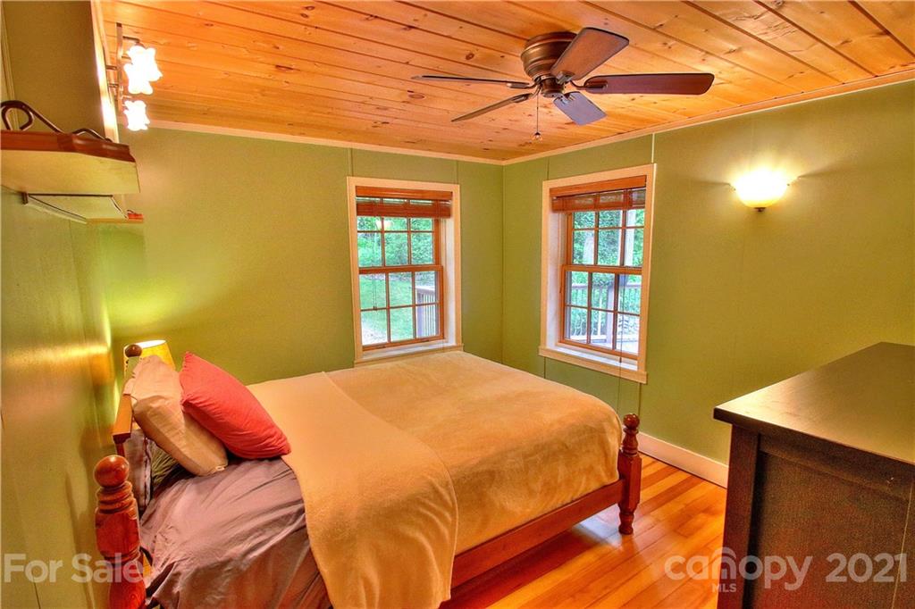 760 Cabin Flats Road Sylva, NC 28779 - Photo 14 of 47 Gallery Image 14