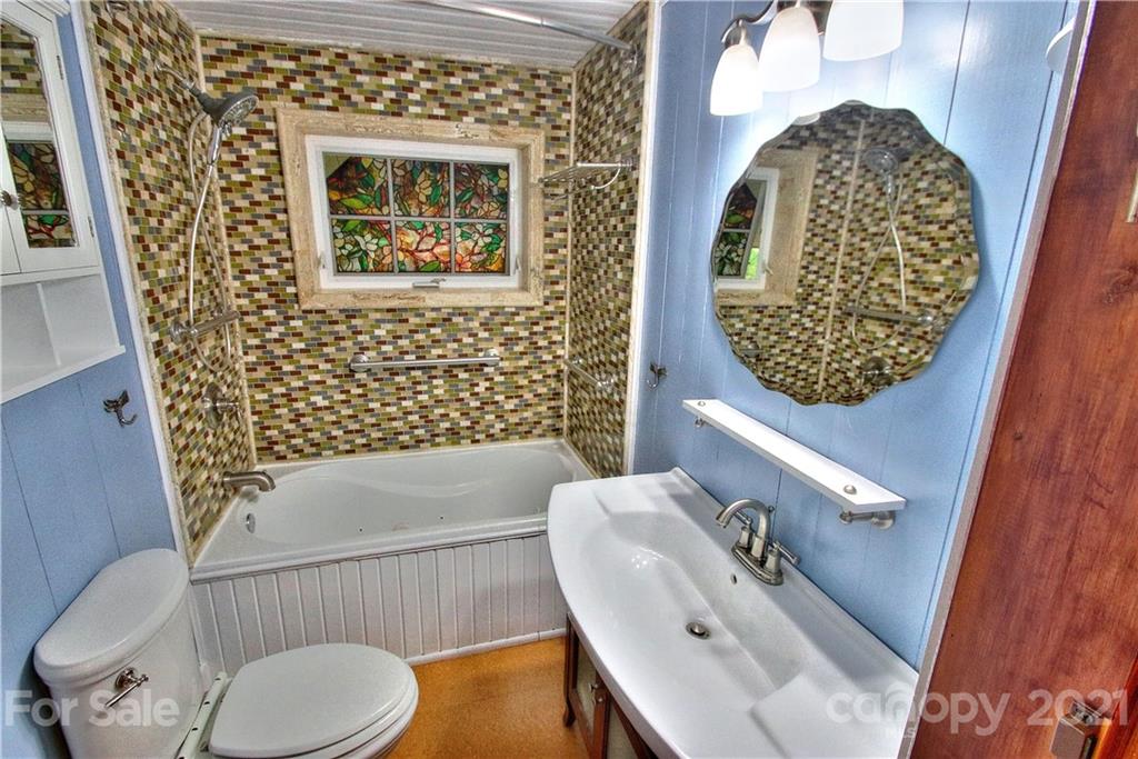 760 Cabin Flats Road Sylva, NC 28779 - Photo 15 of 47 Gallery Image 15