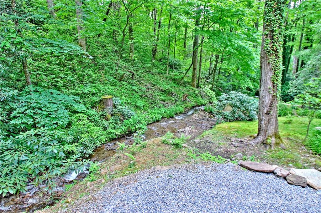 760 Cabin Flats Road Sylva, NC 28779 - Photo 29 of 47 Gallery Image 29
