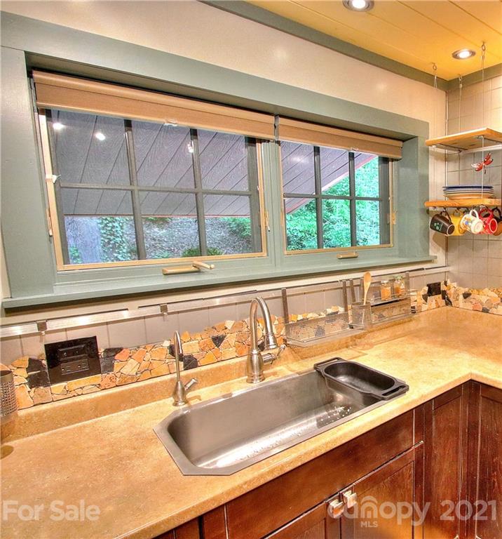 760 Cabin Flats Road Sylva, NC 28779 - Photo 8 of 47 Gallery Image 8