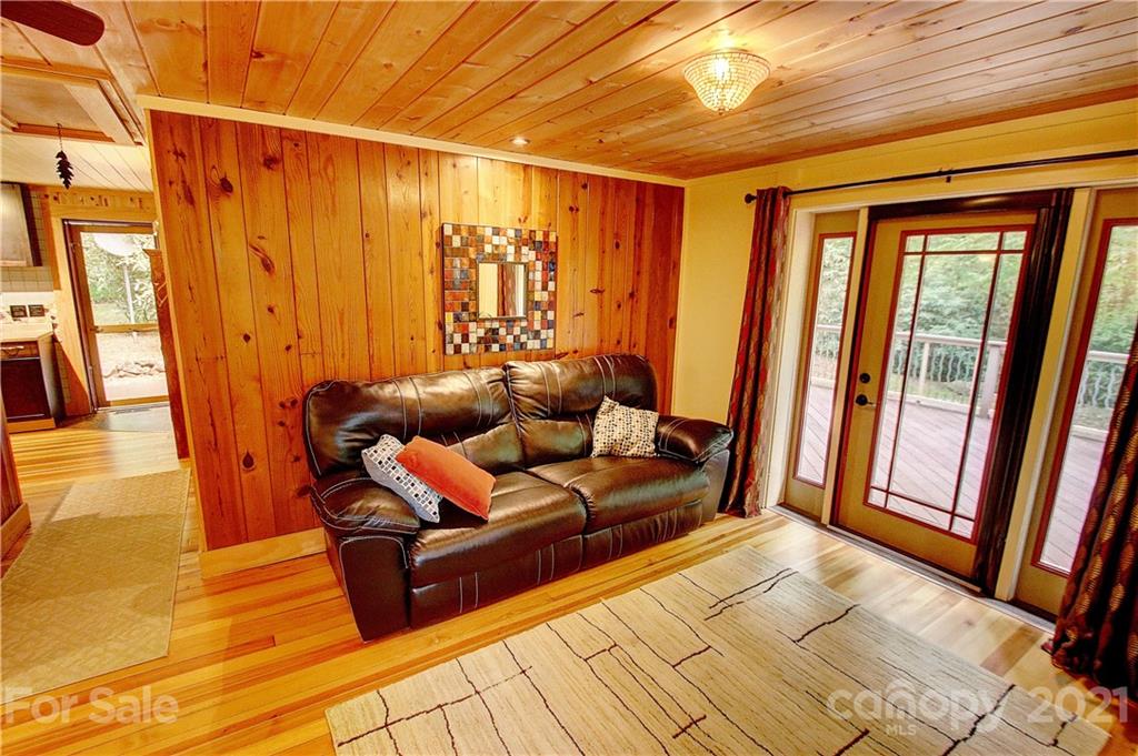 760 Cabin Flats Road Sylva, NC 28779 - Photo 9 of 47 Gallery Image 9