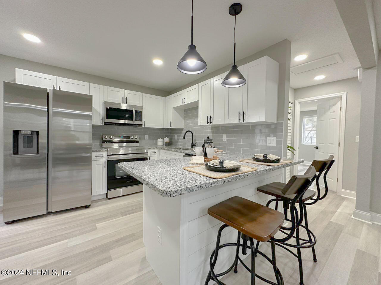 4510 Bedford Road Jacksonville, FL 32207 - Photo 3 of 38 IMG-20240913-WA0019