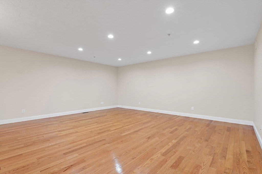 215 Rangeway Road, Unit 12 North Billerica, MA 01862 - Photo 13 of 29
